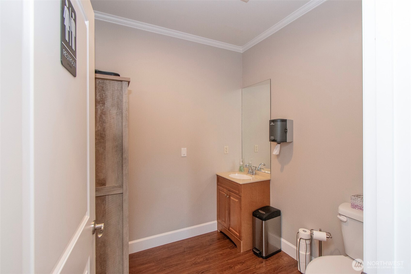 495 W Spruce Street Sequim WA 98382