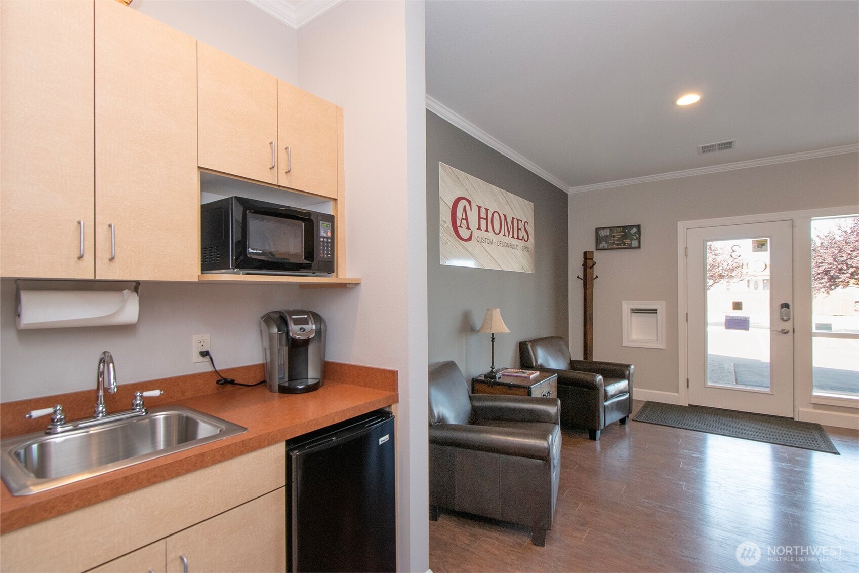 495 W Spruce Street Sequim WA 98382