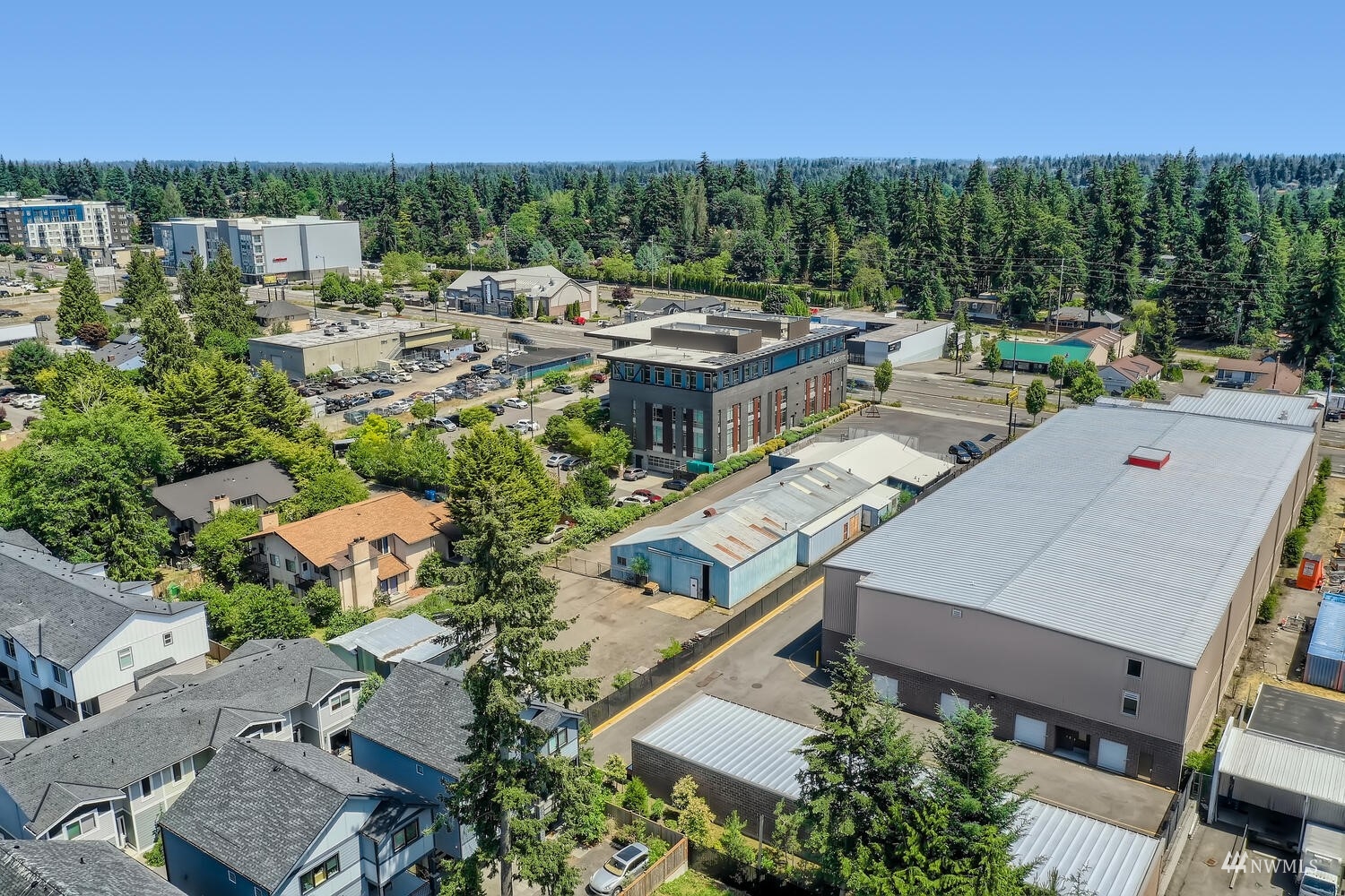 16535 Aurora Avenue N Shoreline WA 98133