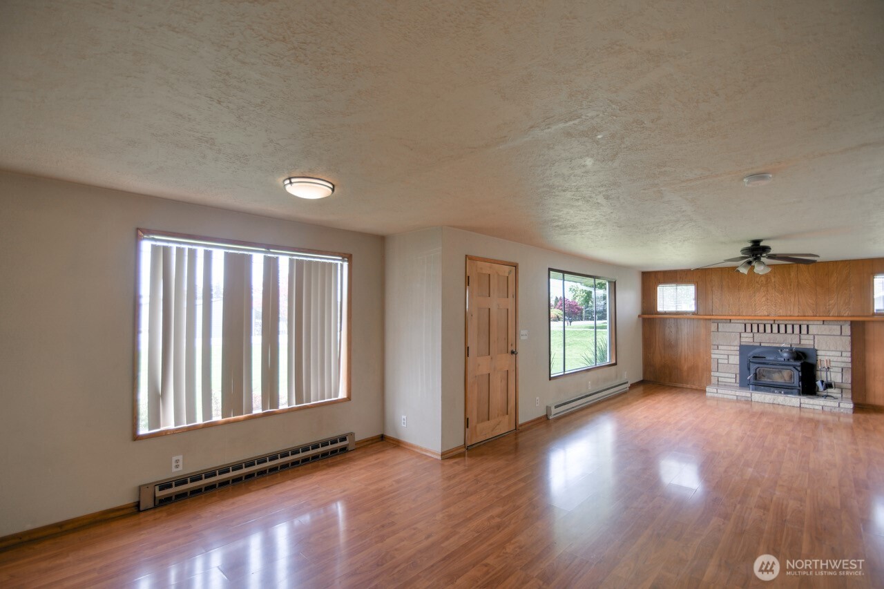 1579 Bishop Road Chehalis WA 98532