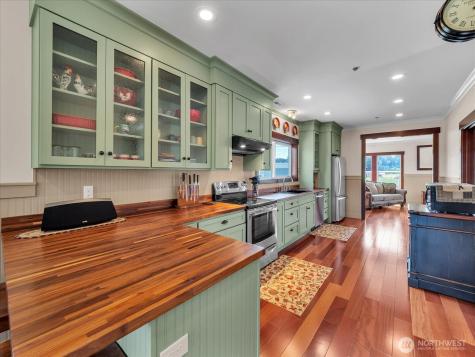 1421 Pioneer Highway Silvana WA 98287