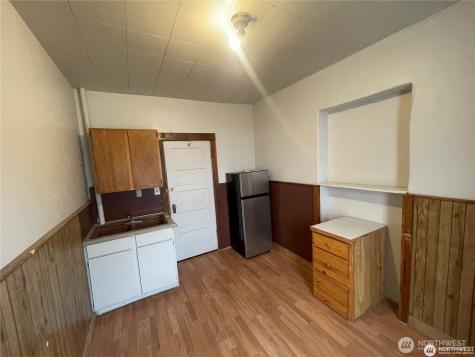 1014 Main Street Oroville WA 98844