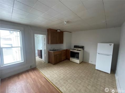1014 Main Street Oroville WA 98844