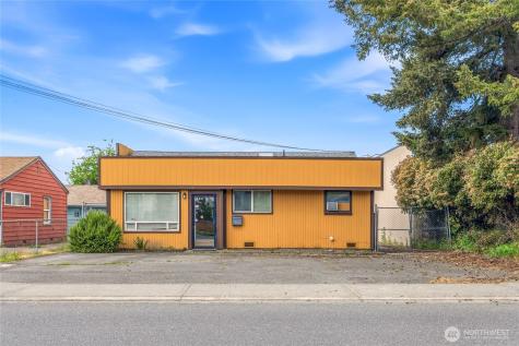 529 Shattuck Avenue S Renton WA 98057