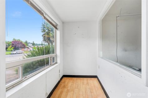 529 Shattuck Avenue S Renton WA 98057