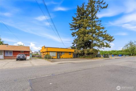 529 Shattuck Avenue S Renton WA 98057