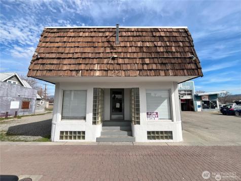 25 Main Street S Omak WA 98841