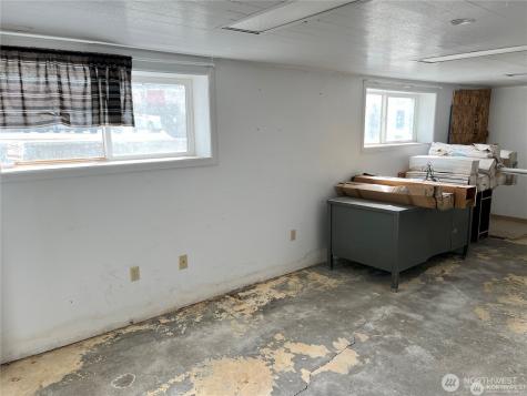 25 Main Street S Omak WA 98841