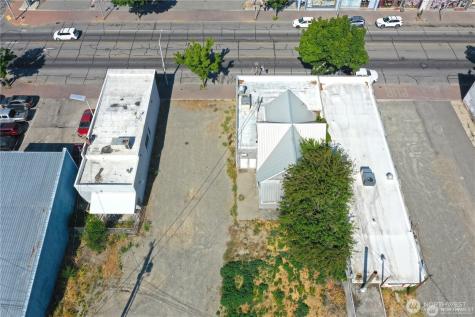 25 Main Street S Omak WA 98841