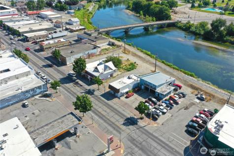 25 Main Street S Omak WA 98841