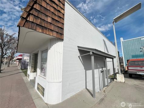 25 Main Street S Omak WA 98841