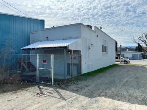 25 Main Street S Omak WA 98841