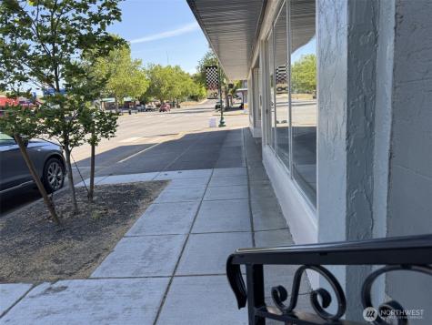 358 E Main Street Dayton WA 99328