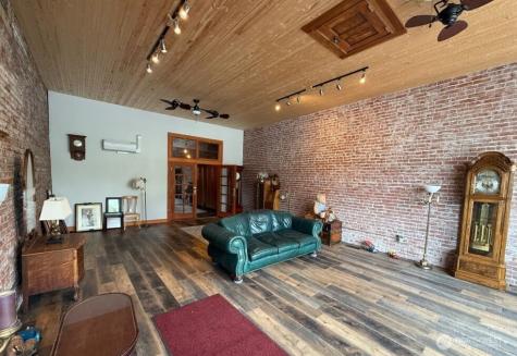 358 E Main Street Dayton WA 99328