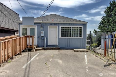 10722 Lake City Way NE Seattle WA 98125