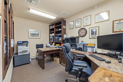 746 NE Midway Boulevard Oak Harbor WA 98277