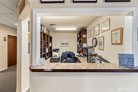 746 NE Midway Boulevard Oak Harbor WA 98277