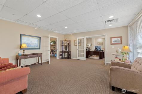 746 NE Midway Boulevard Oak Harbor WA 98277