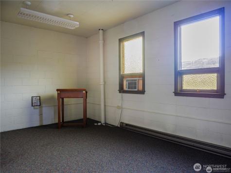 1300 Foster Avenue Bridgeport WA 98813