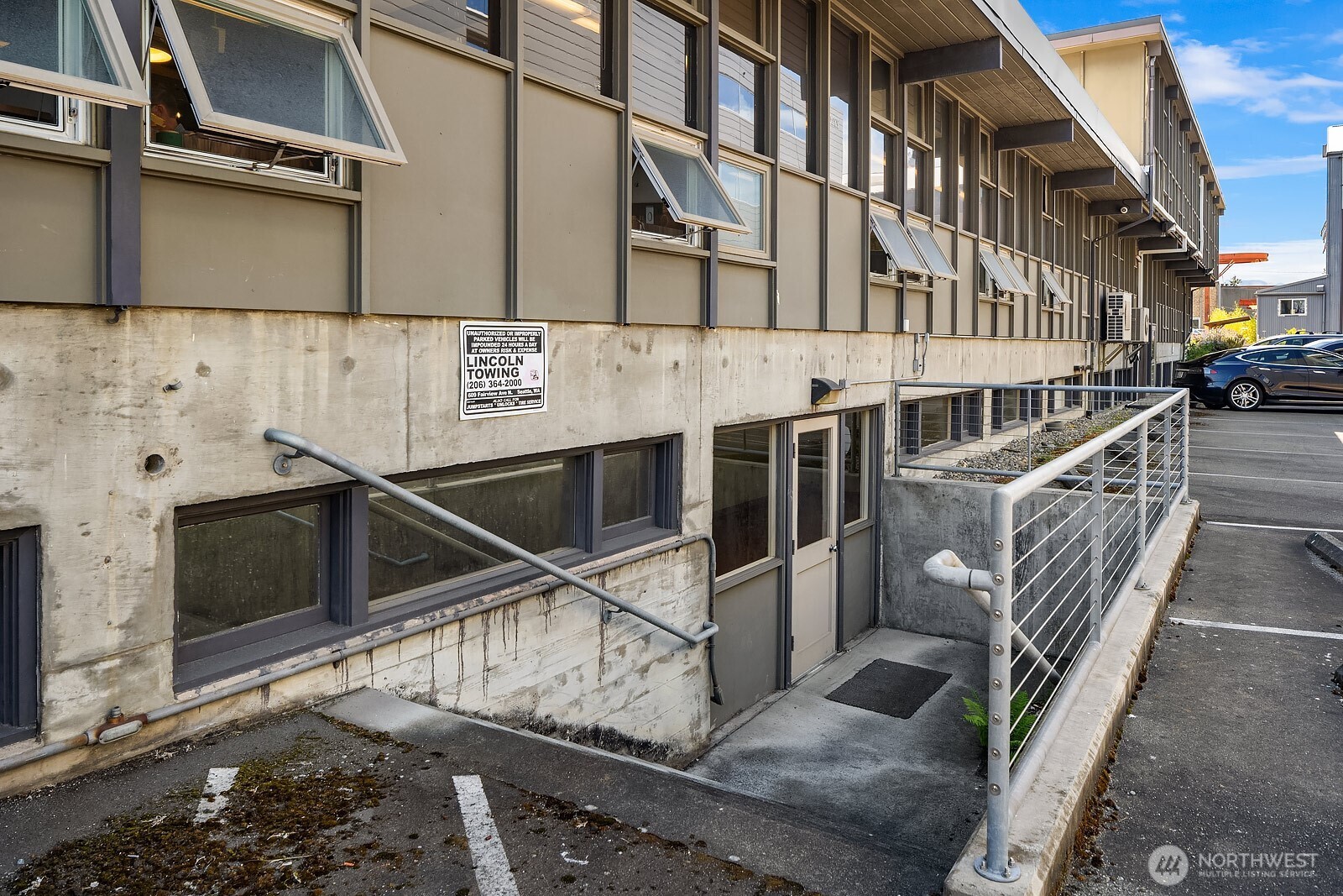 2300 W Commodore Way Seattle WA 98199