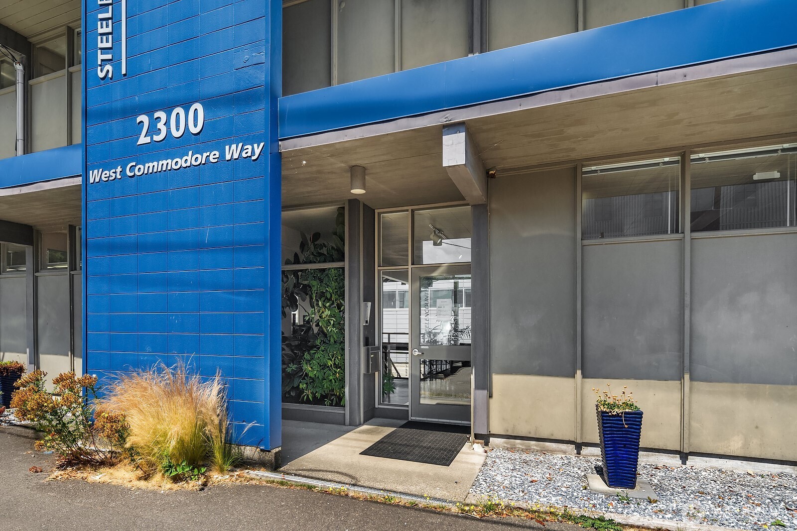 2300 W Commodore Way Seattle WA 98199