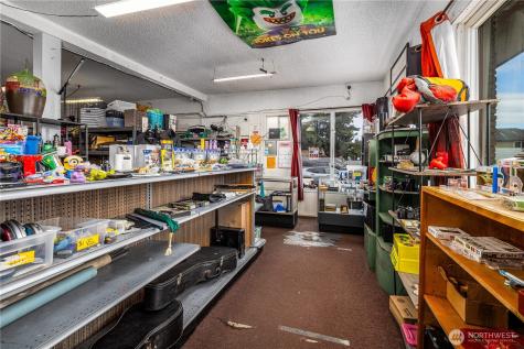 2011 Madison Street Everett WA 98203