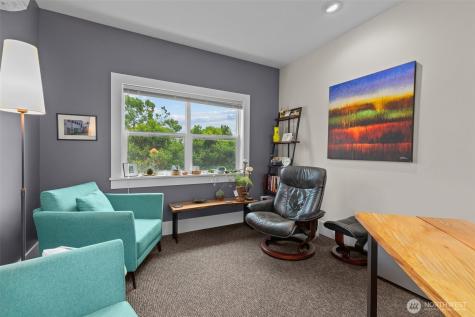 4510 Thackeray NE Seattle WA 98105