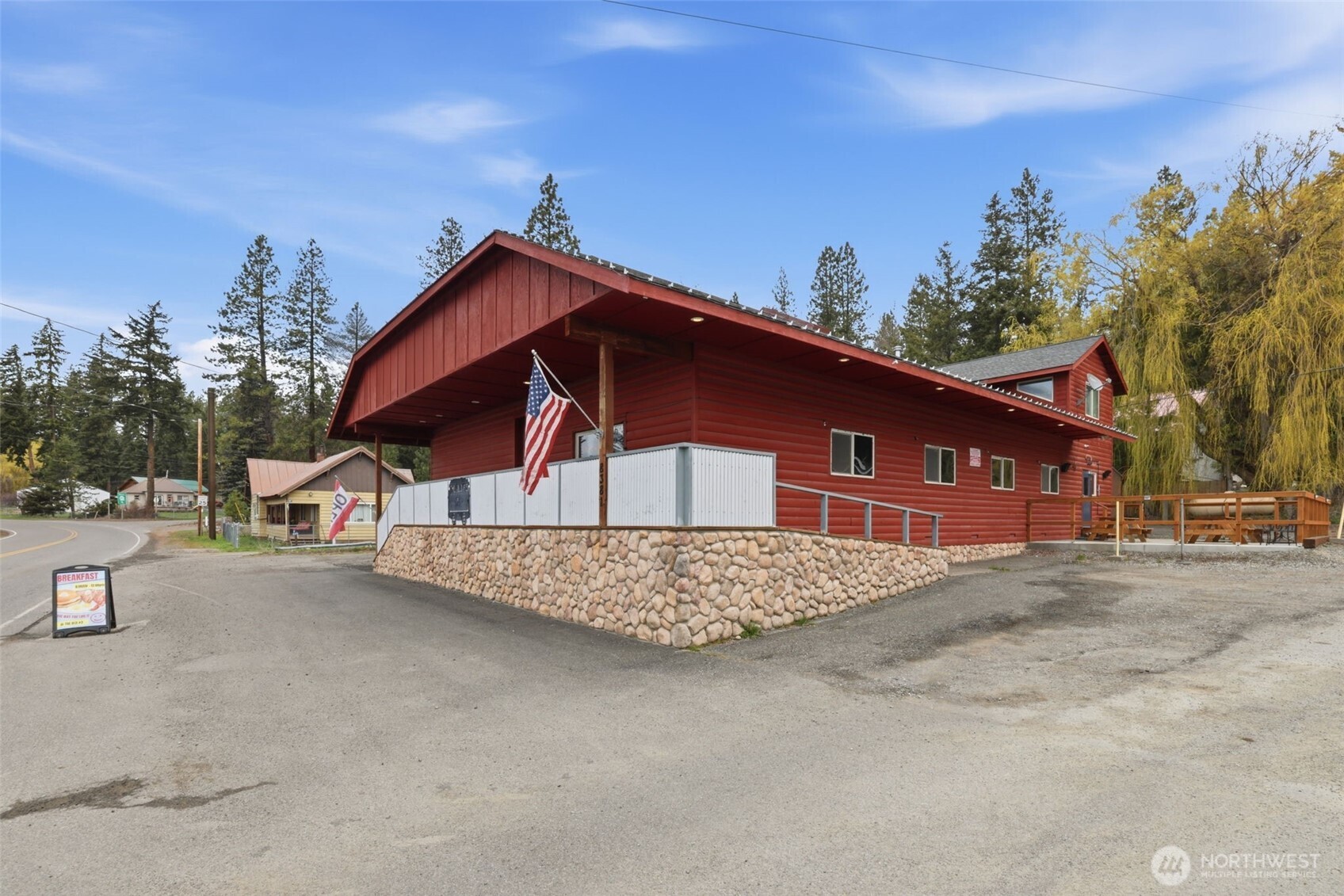 8381 State Route 903 Ronald WA 98940