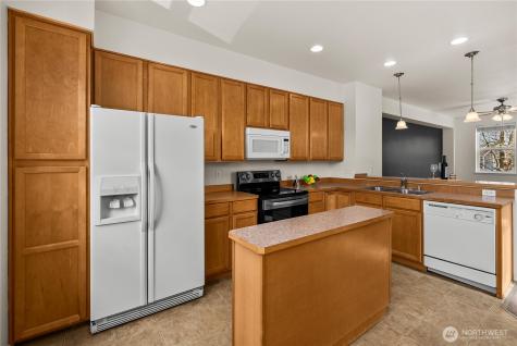 816 Cherry Avenue Sumner WA 98390