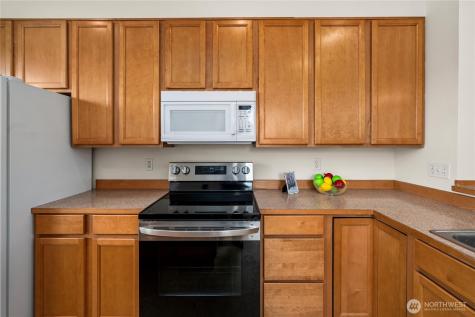 816 Cherry Avenue Sumner WA 98390
