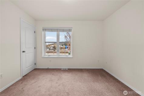816 Cherry Avenue Sumner WA 98390
