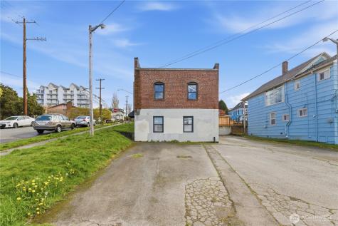 2602 Grand Avenue Everett WA 98201