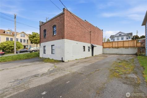 2602 Grand Avenue Everett WA 98201