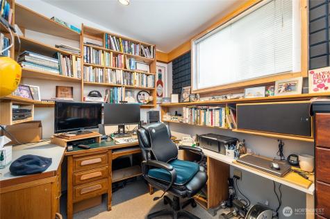 1324 Commercial Street Bellingham WA 98225