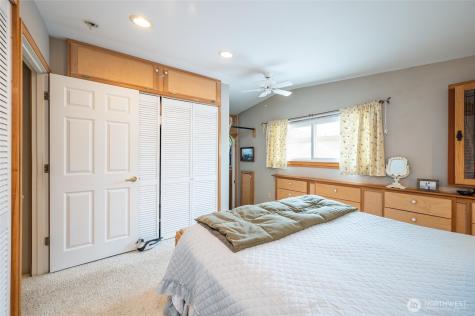 1324 Commercial Street Bellingham WA 98225