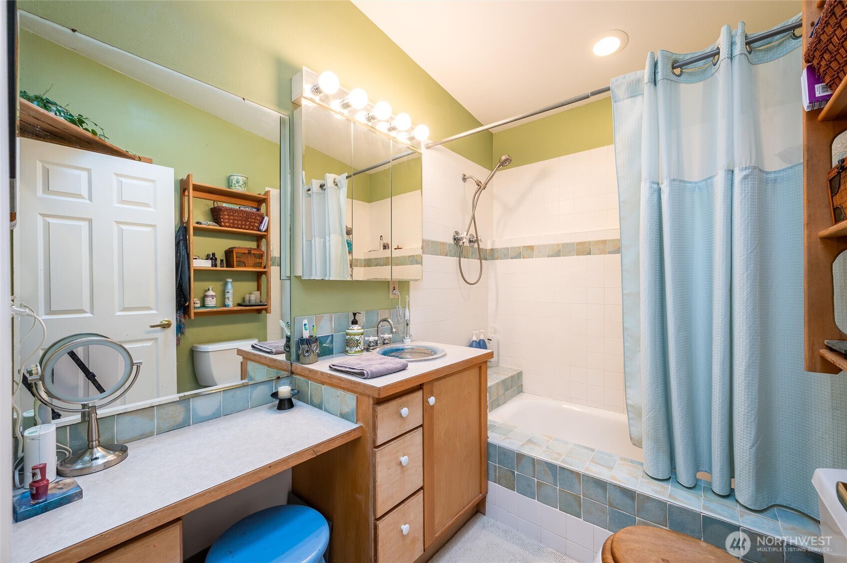 1324 Commercial Street Bellingham WA 98225