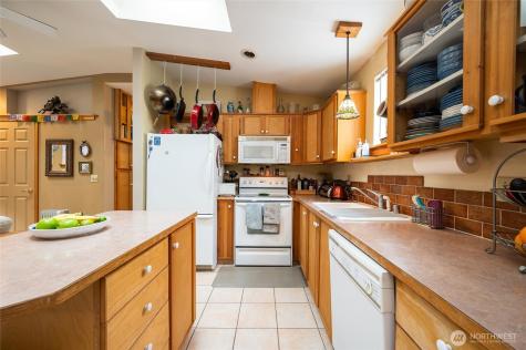 1324 Commercial Street Bellingham WA 98225