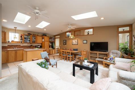 1324 Commercial Street Bellingham WA 98225