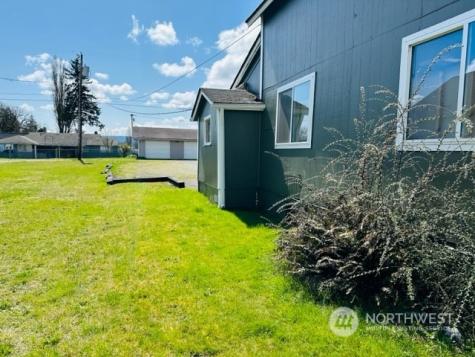 109 W Main Street Elma WA 98541