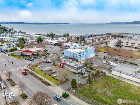 22633 Marine View Drive S Des Moines WA 98198