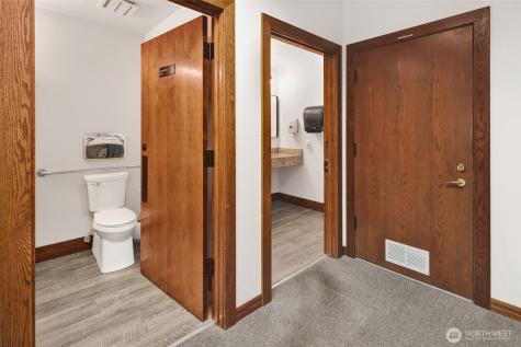 1780 Front Street Lynden WA 98264