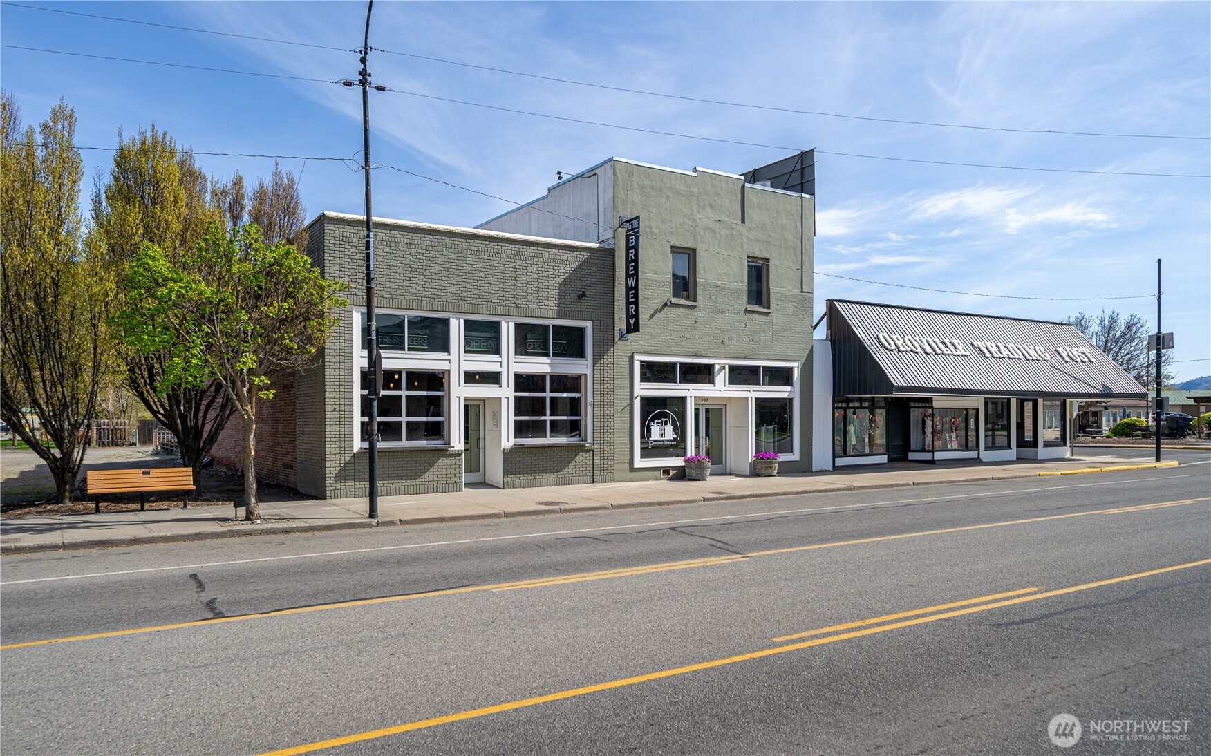 1307 Main Oroville WA 98845