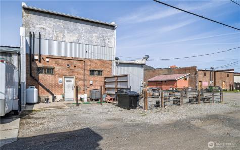 1307 Main Oroville WA 98845