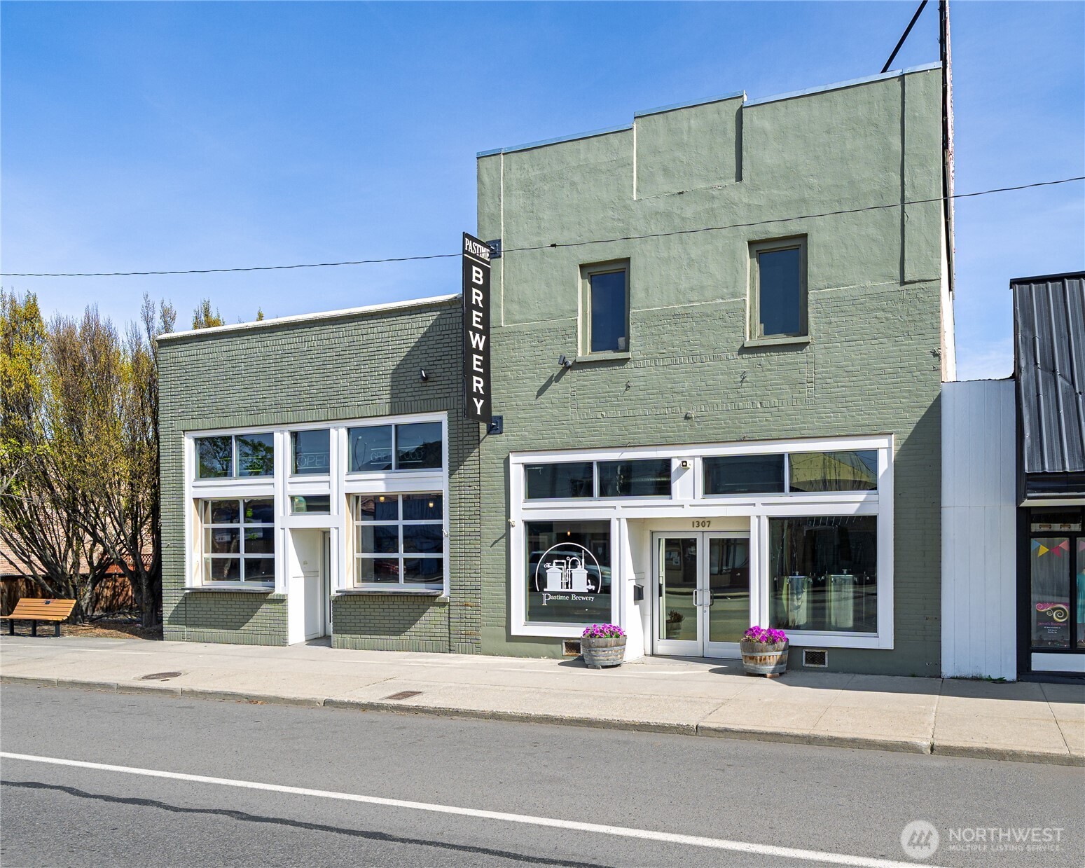 1307 Main Oroville WA 98845