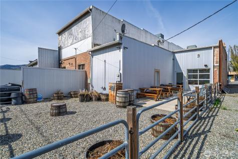 1307 Main Oroville WA 98845