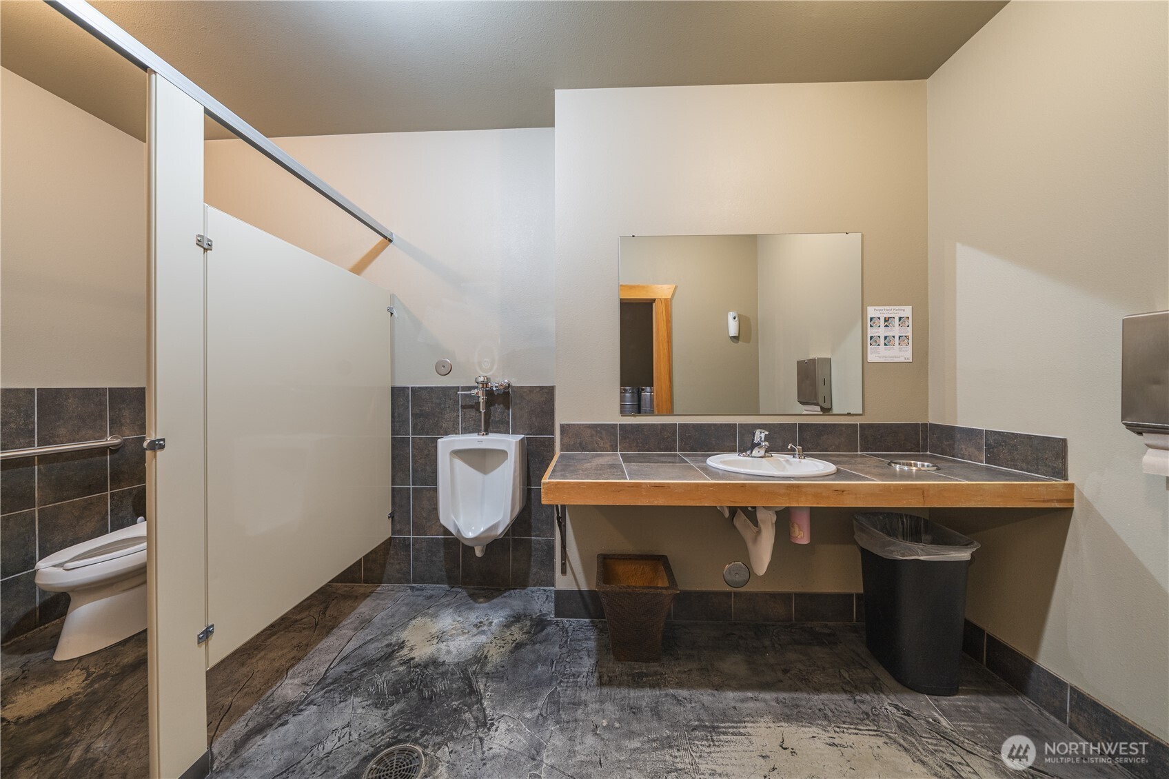 1307 Main Oroville WA 98845