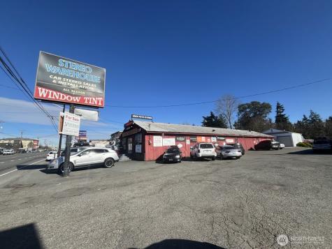 13828 Aurora Avenue N Seattle WA 98133