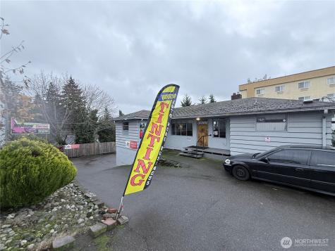 13828 Aurora Avenue N Seattle WA 98133