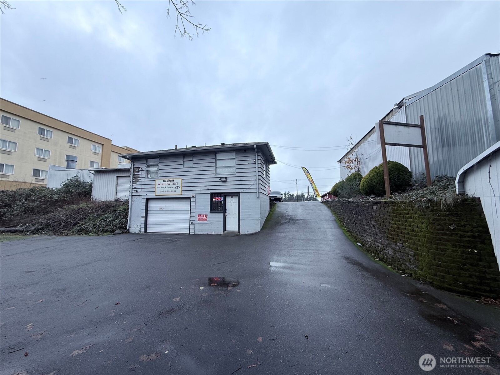 13828 Aurora Avenue N Seattle WA 98133
