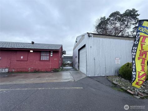 13828 Aurora Avenue N Seattle WA 98133